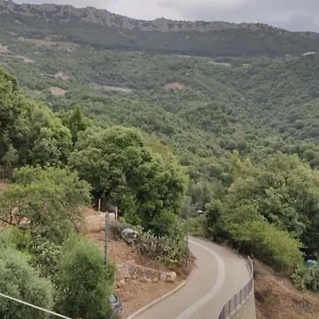 Tatil Evi Sa Dommu 'e Su Coro