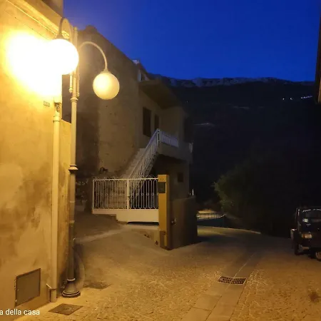 Sa Dommu 'e Su Coro * Triei